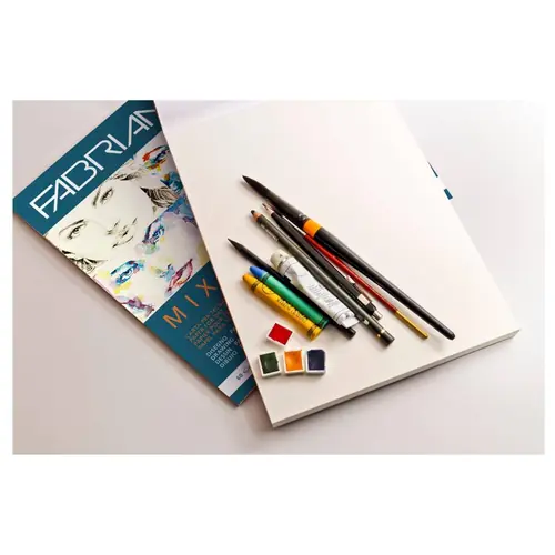 Blok Fabriano mixed media 21 160g 21x29,7 cm-1